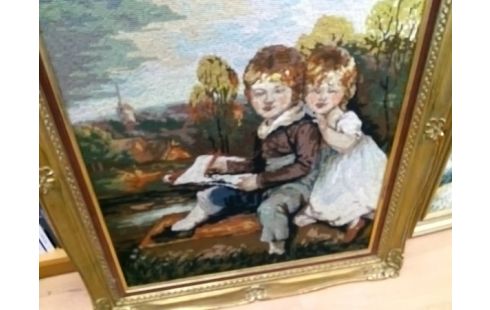 CADRE TAPISSERIE 2 ENFANTS