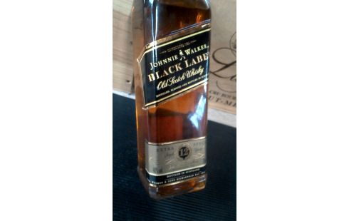 FLASCHE WHISKY IM VINTAGE-STIL