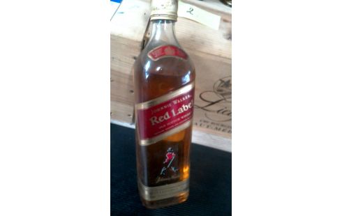 FLASCHE WHISKY IM VINTAGE-STIL
