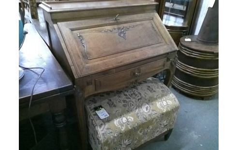 SECRETAIRE STYLE LOUIS XV (MANQUE POIGNEE)