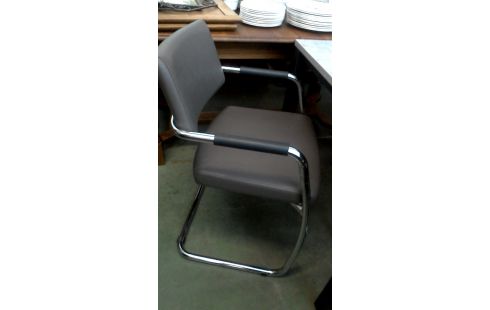 2 STOELEN GRIJS TAUPE