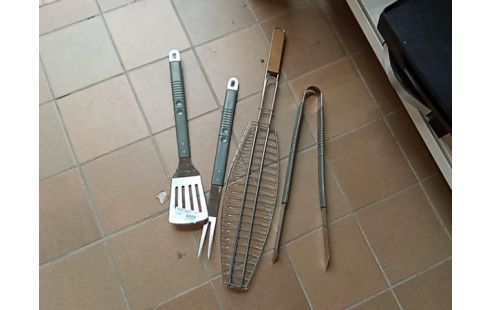 COUVERT A BARBECUE LE LOT