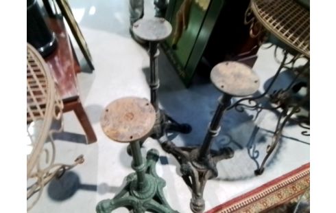 PIED DE TABLE EN FONTE