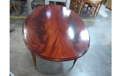 TABLE OVALE + 2 ALLONGES EN L'ETAT