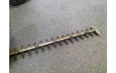 TAILLE HAIE ELECTRIQUE METABO