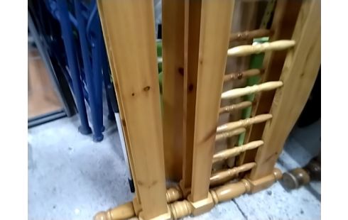 LIT PIN 90X190 AVEC SOMMIER LATTES