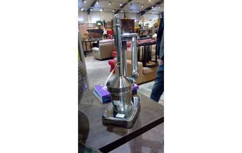 PRESSE AGRUMES À LEVIER