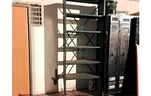 ETAGERE DE RANGEMENT METAL