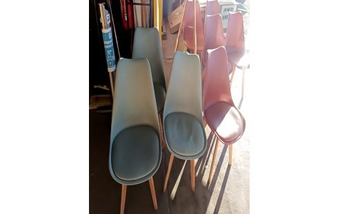 CHAISE VERT OU MARRON L'UNITÉ