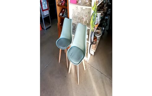 CHAISE VERT OU MARRON L'UNITÉ