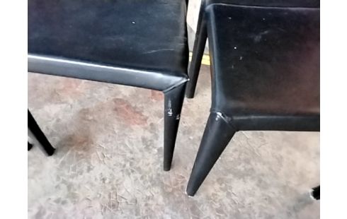 4 CHAISES MODERNE PVC NOIR