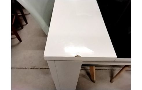 TABLE LAQUE BLANC VERRE NOIR