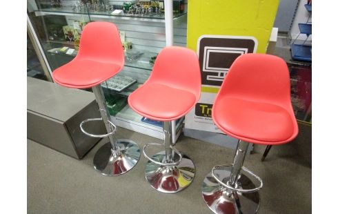 TABOURET DE BAR COQUE ROUGE