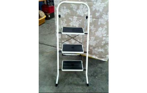 TRITTLEITER 3-STUFEN METALL WEISS KLAPPBAR