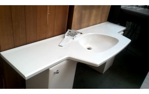 CENTRO DE MESA. MET, , ARCÓN 1 PUERTA BLANCA