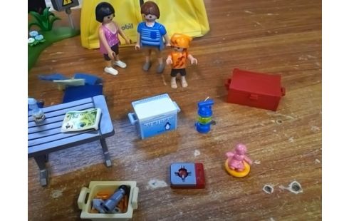 PLAYMOBIL CAMPING EN FAMILLE