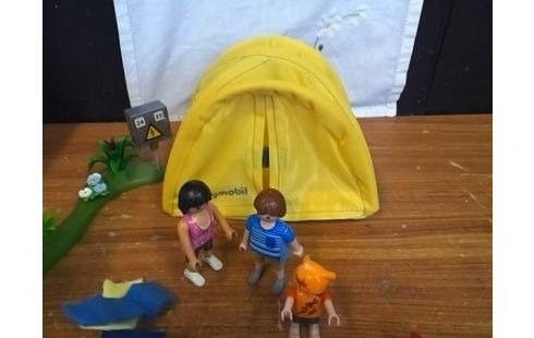 PLAYMOBIL CAMPING EN FAMILLE
