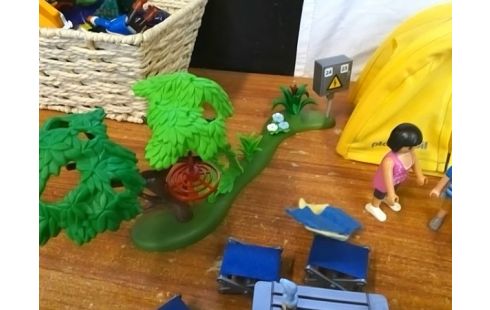 PLAYMOBIL CAMPING EN FAMILLE