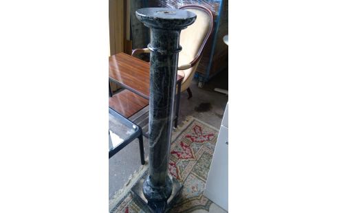 COLONNE EN MARBRE EN