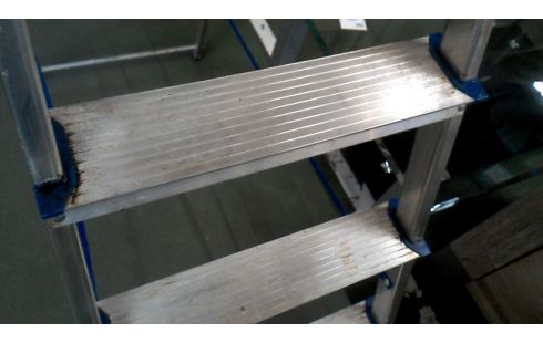 ESCALERILLA ALUMINIO