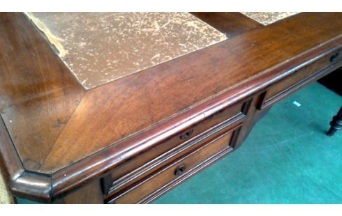 ESCRITORIO ANTIGUO VETA DE CAOBA CUERO LADEN