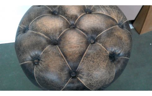 POUF CHESTERFIELD NOIR CUIR