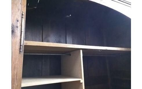 ARMOIRE ANCIENNE 2P AVEC PENDERIE