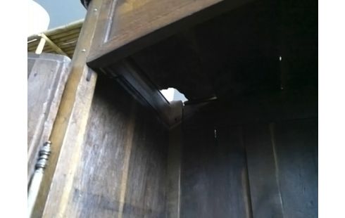 ARMOIRE ANCIENNE 2P AVEC PENDERIE