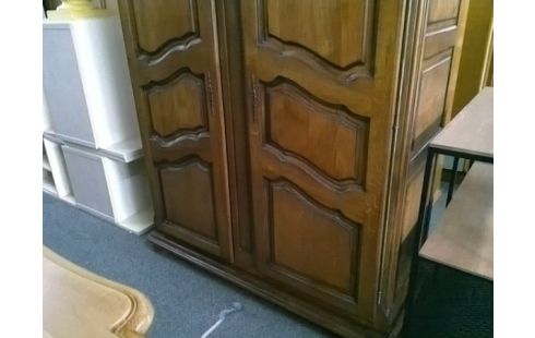 ARMOIRE 2P AVEC PENDERIE ET 3T