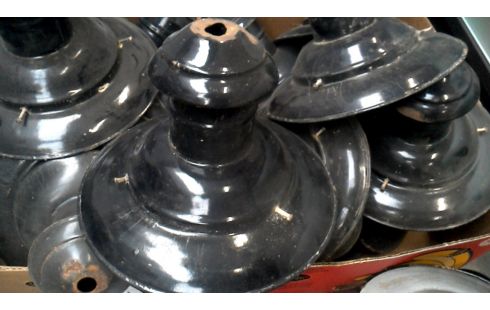 LÁMPARA DE TECHO LA UNIDAD NEGRO BLANCA CORREO ELECTRÓNICO