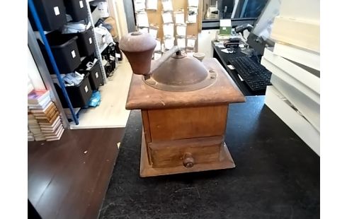 MOULIN A CAFE ANCIEN