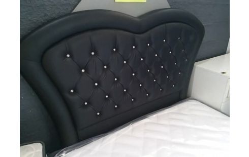 TETE DE LIT NOIRE ET BRILLANTE 140X190