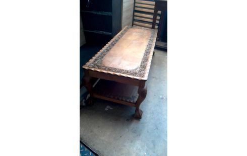 ANTIEK SALONTAFEL  HOUTSNIJWERK