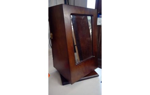 JUWELENRACK M/SPIEGEL ROTEREND SCHUIFJE