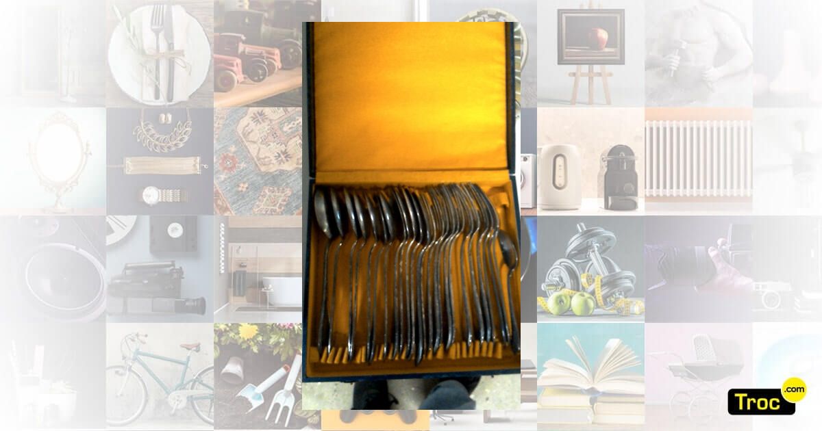 Achat SERVIESKOFFERTJE occasion - Wilrijk | Troc.com