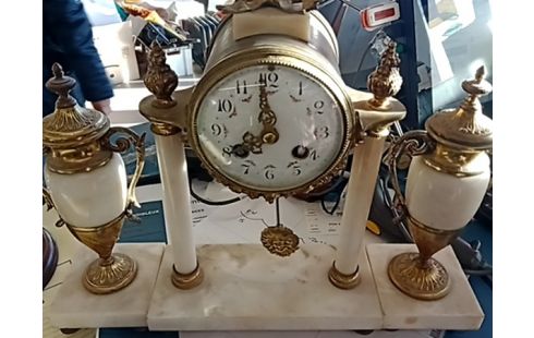 PENDULE À BALANCIER MARBRE 3 PIÈCES