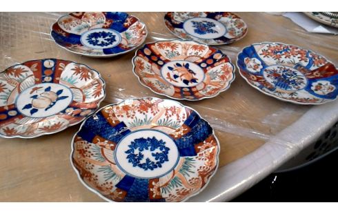 BORD IMARI LOT VAN 6