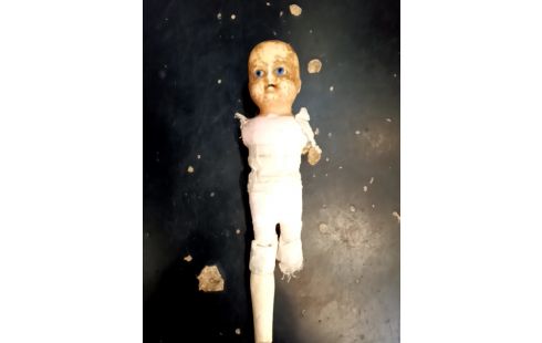 POUPEE ANCIENNE EN L'ÉTAT