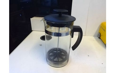 CAFETIERE A PISTON