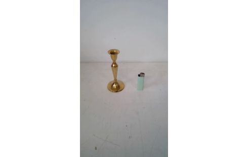 KANDELAAR 1 KAARS MESSING