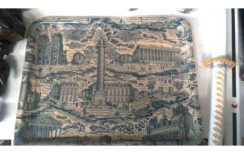 PLATEAU VINTAGE  POLYESTER