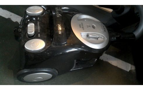 ASPIRATEUR AEG