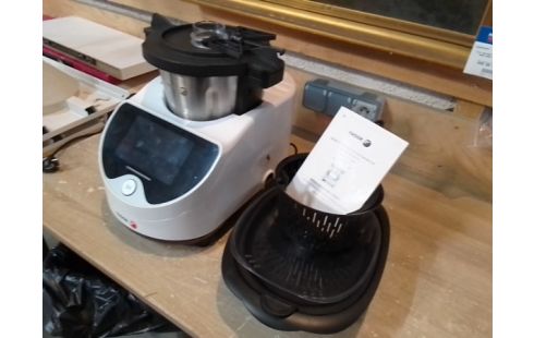 ROBOT MENAGER + ACCESSOIRES FAGOR