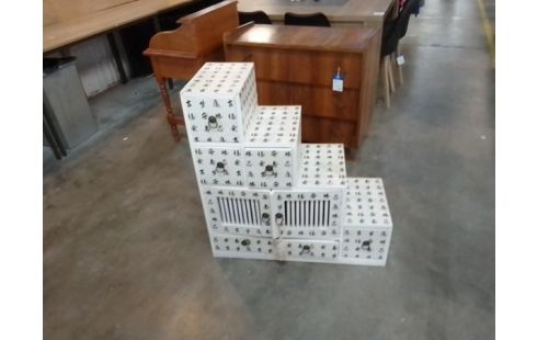 MEUBLE ESCALIER TYPE ASIATIQUE