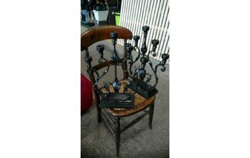 KERZENLEUCHTER MIT GRIFF