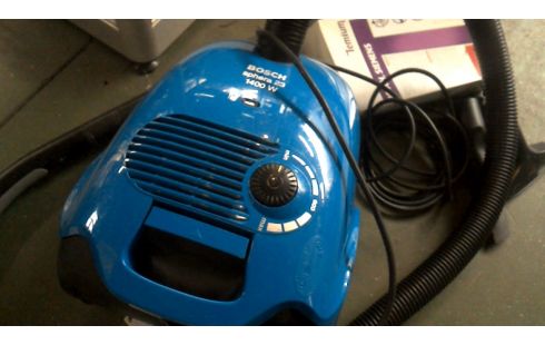 ASPIRATEUR BOSCH BLEUE