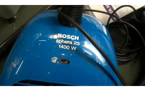 ASPIRATEUR BOSCH BLEUE