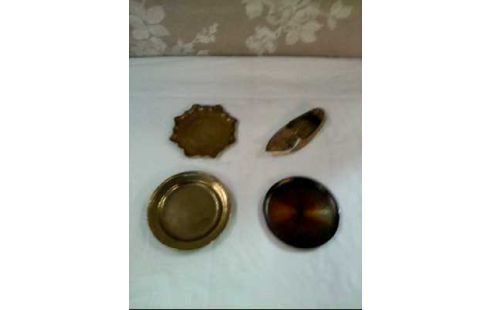 STÖVCHEN M. SCHALEN MESS.FARB. 5-TLG.