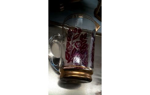 KARAF MET 6 GLAZEN  BLOEMDECOR ZWART/GOUD