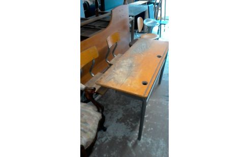 BUREAU D'ECOLIER EN  L'ETAT